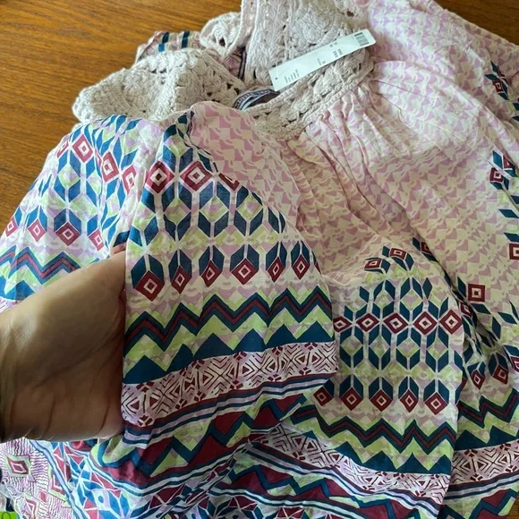 Kimchi Blue Cotton & Crocheted Top. Small. NWT. - Picture 9 of 10